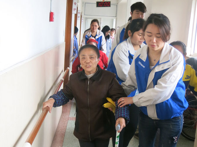 Сотрудники DENAIR посетили учреждение социального обеспечения №4 города Шанхая