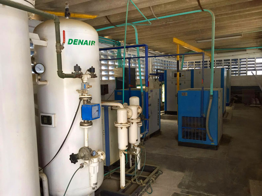 DENAIR Air Compressor System for Pharmacy Industry